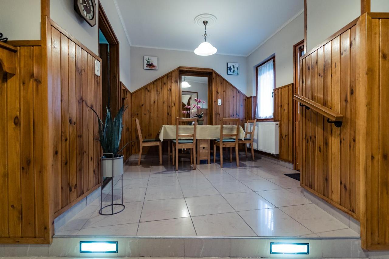 Estike Apartman Gyula Dış mekan fotoğraf