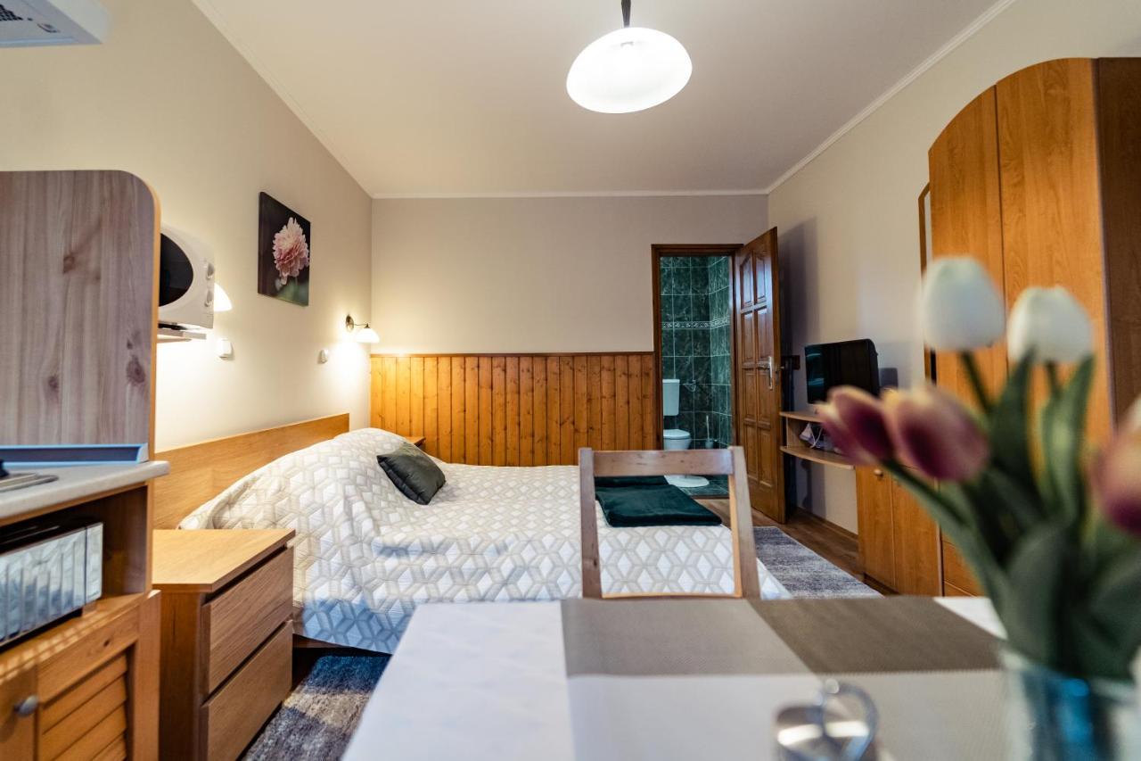 Estike Apartman Gyula Dış mekan fotoğraf